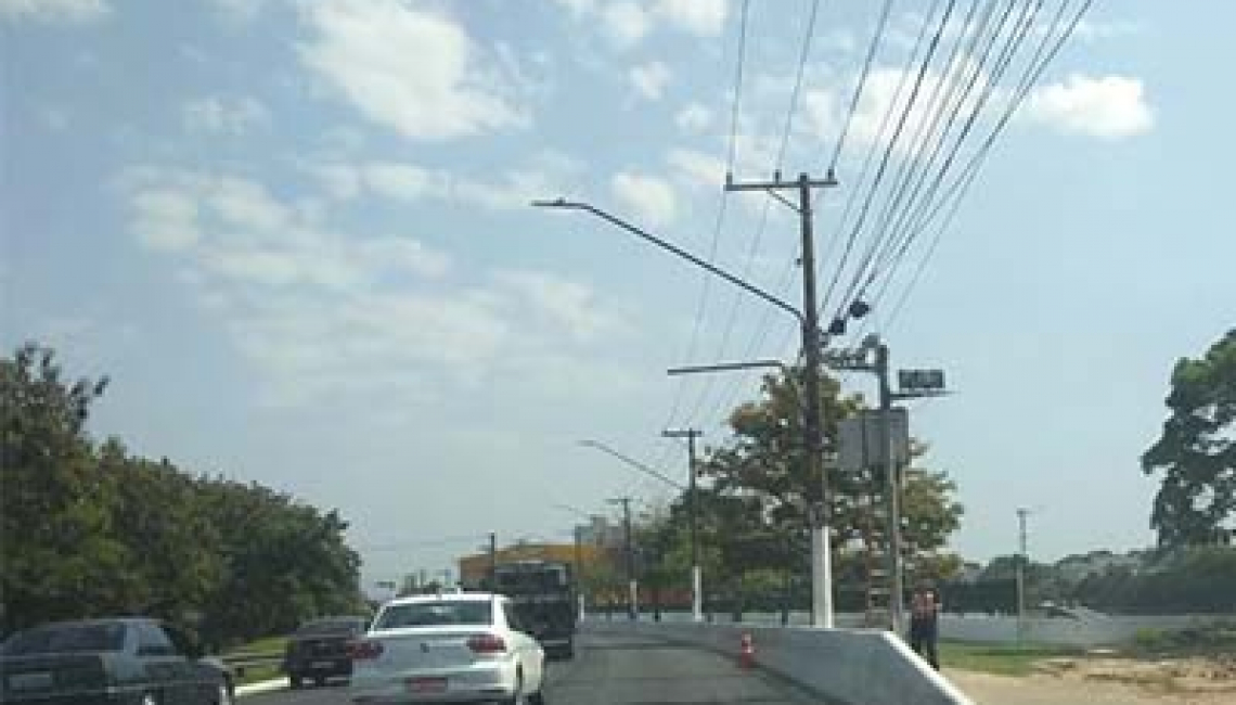 Ipem-SP verifica radar na Avenida Aricanduva, zona leste da capital