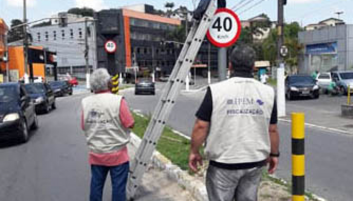 Ipem-SP verifica radares em Ribeirão Pires