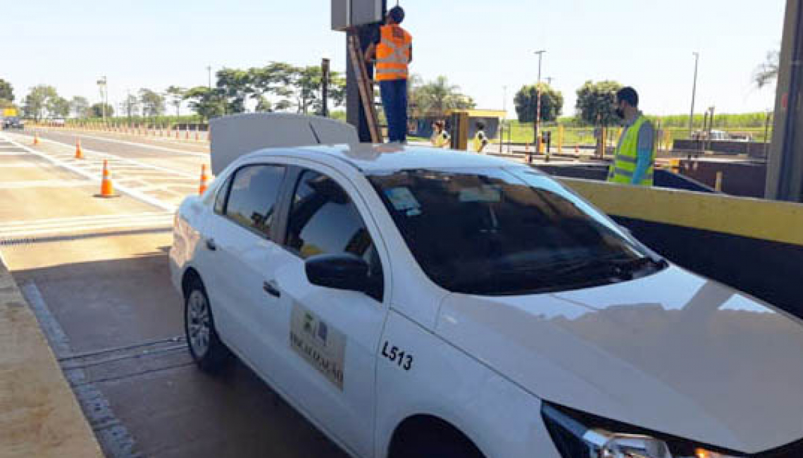 Ipem-SP verifica radar na rodovia Armando Salles Oliveira, em Pitangueiras