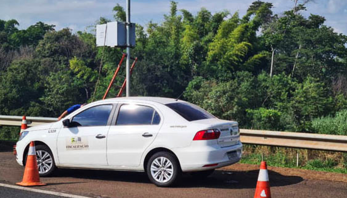 Ipem-SP verifica radar na rodovia Washington Luís, em Catanduva