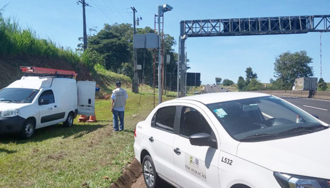 Ipem-SP verifica radar na rodovia Raposo Tavares, em Assis