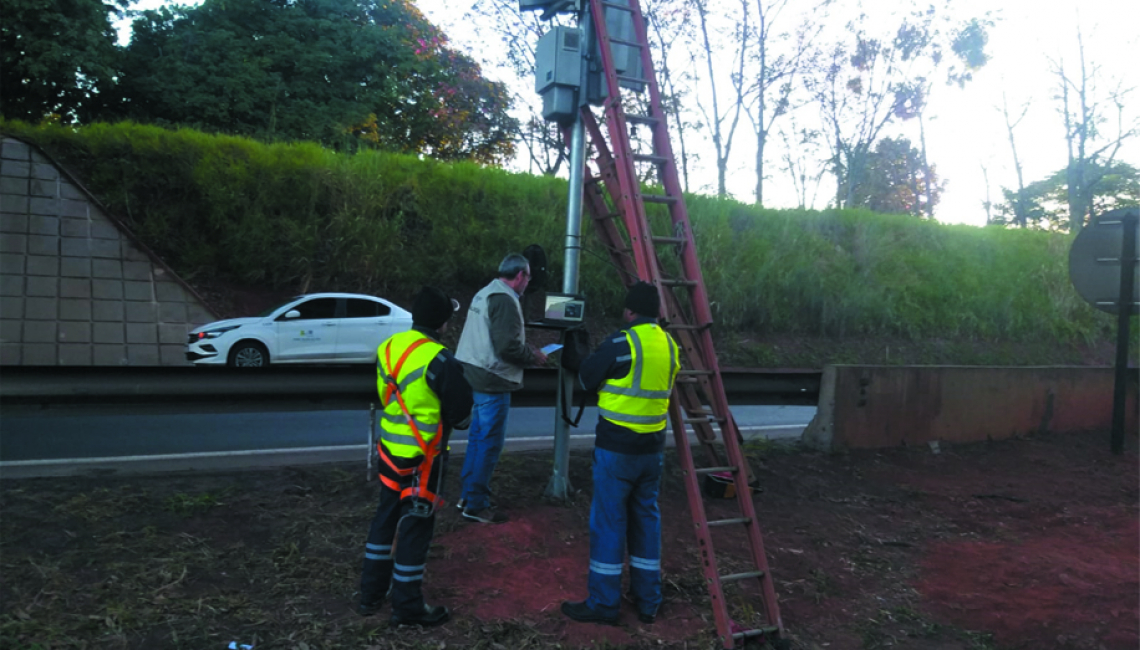 Ipem-SP verifica radar na rodovia Washington Luís, em São José do Rio Preto