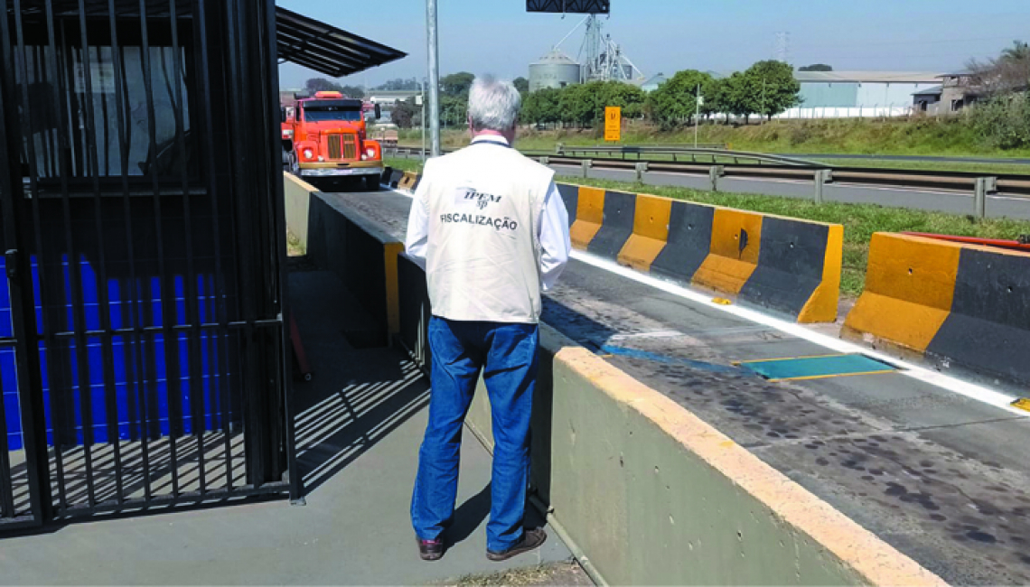 Ipem-SP verifica balança dinâmica na rodovia SP 330, em Pirassununga