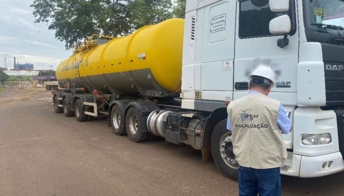 Em Barra Bonita, Ipem-SP fiscaliza veículos que transportam produtos perigosos e cronotacógrafos