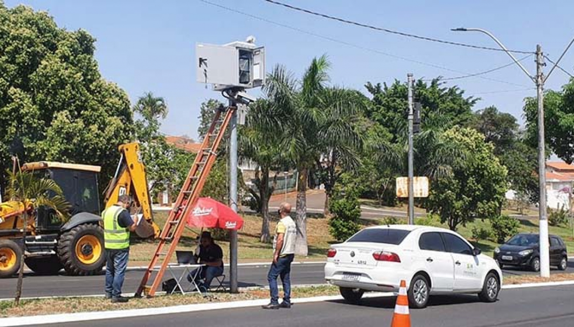 Ipem-SP verifica radar em Santa Bárbara d’Oeste