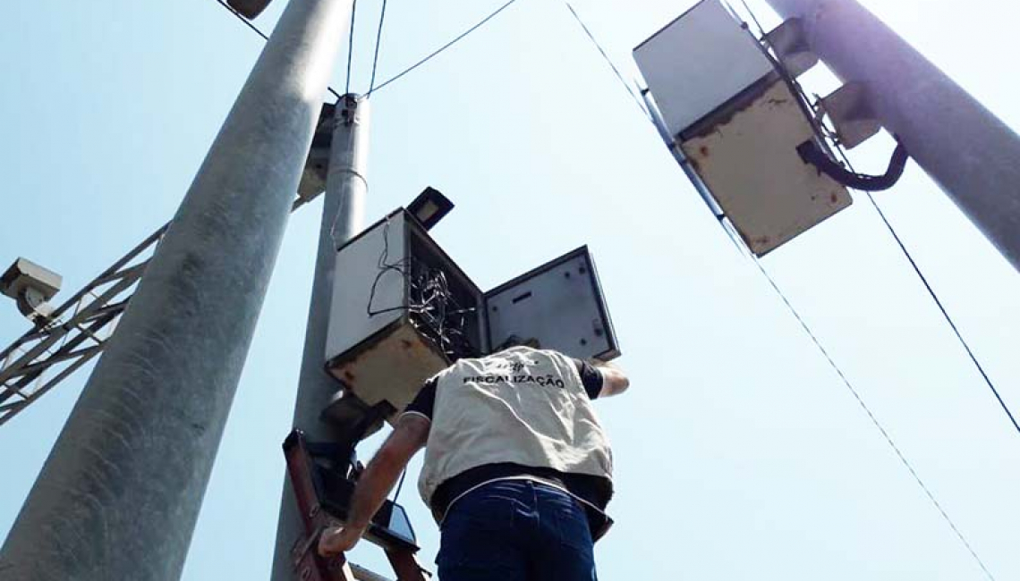 Ipem-SP verifica radar na Avenida Jacu Pêssego, região leste da capital