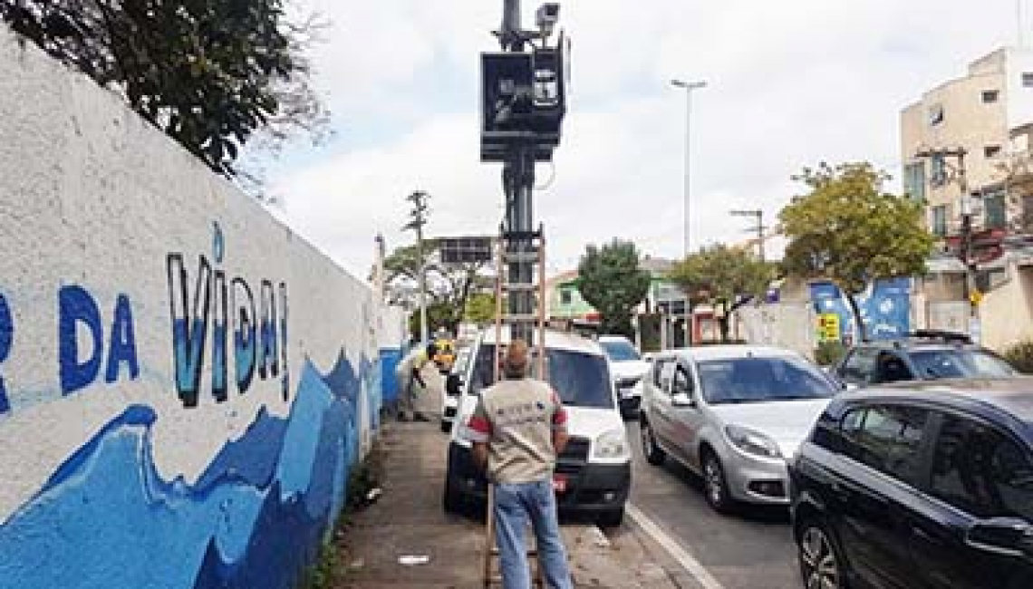 Ipem-SP verifica radares em Guarulhos