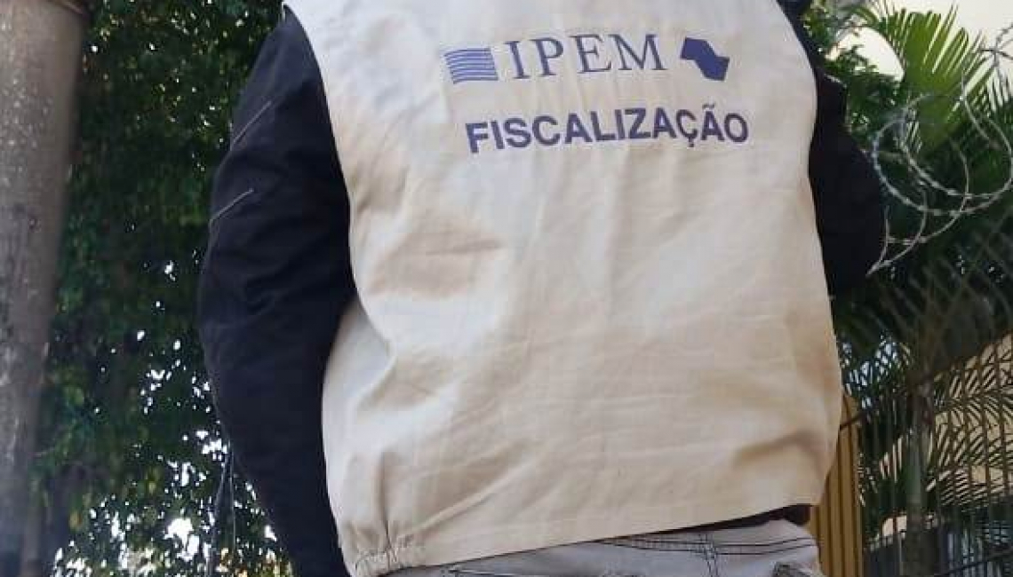 Ipem-SP verifica radar na Rua Mere Amédea, zona norte da capital