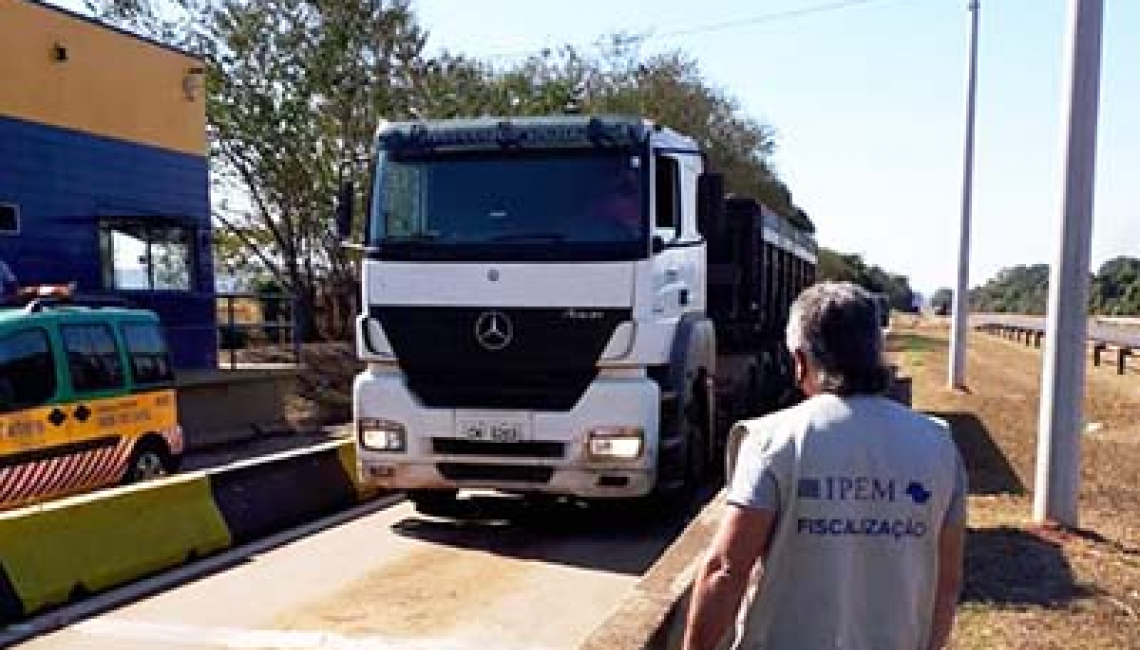 Ipem-SP verifica balanças dinâmicas em Pirassununga e Porto Ferreira