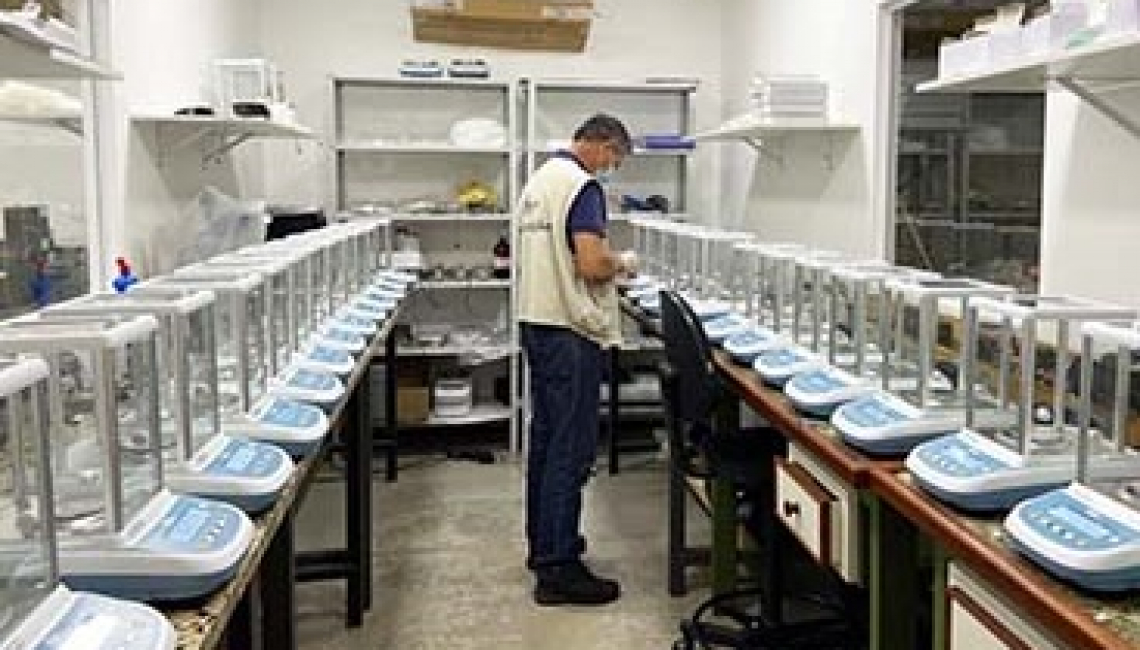 Ipem-SP faz verificação de balanças no fabricante em Piracicaba