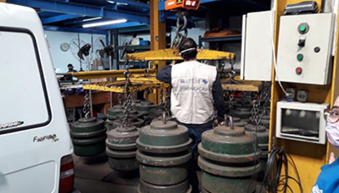 Na Vila Guilherme, Ipem-SP realiza verificação inicial de balança rodoviária no fabricante