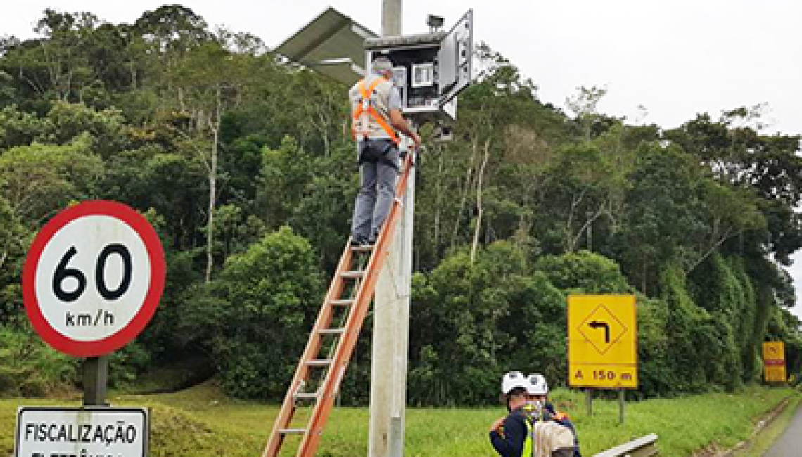 Ipem-SP verifica radar na Rodovia BR 116 em Barra do Turvo