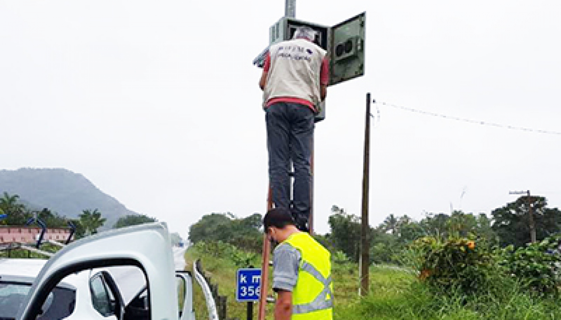 Ipem-SP verifica radar na Rodovia Padre Manuel da Nóbrega (SP 055) em Itariri