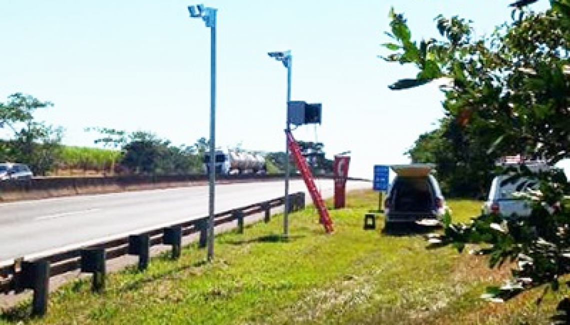 Em Santa Cruz do Rio Pardo, Ipem-SP realiza verificação de radar na Rodovia SP 225