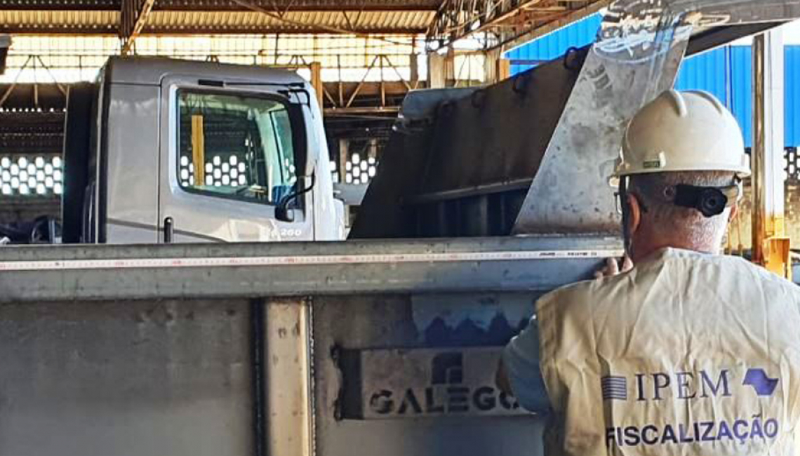 Ipem-SP verifica carroçarias para cargas sólidas utilizadas nas áreas agrícola e construção civil em Votuporanga 