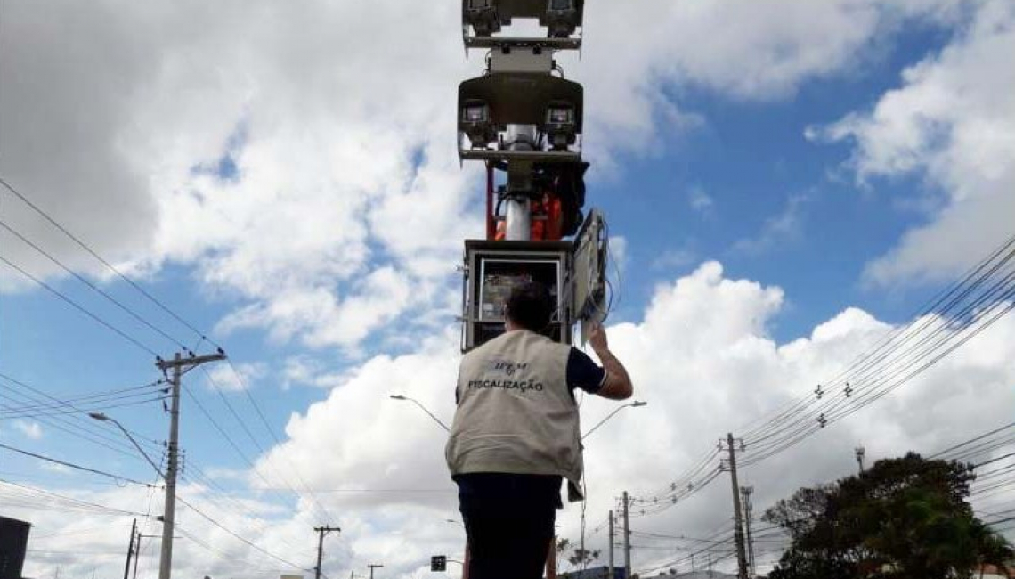 Ipem-SP verifica radares em Mogi das Cruzes