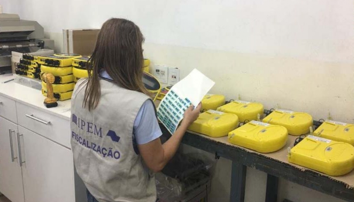 Ipem-SP verifica balanças no fabricante em Dracena