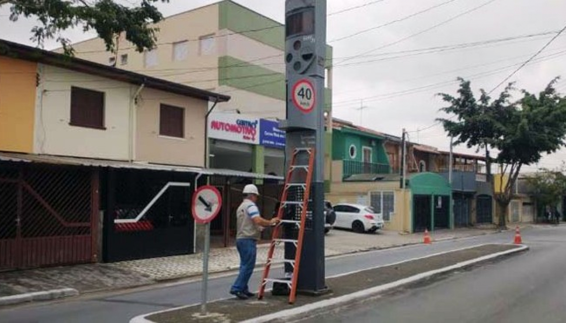 Ipem-SP verifica radar na Avenida Gustavo, zona norte da capital