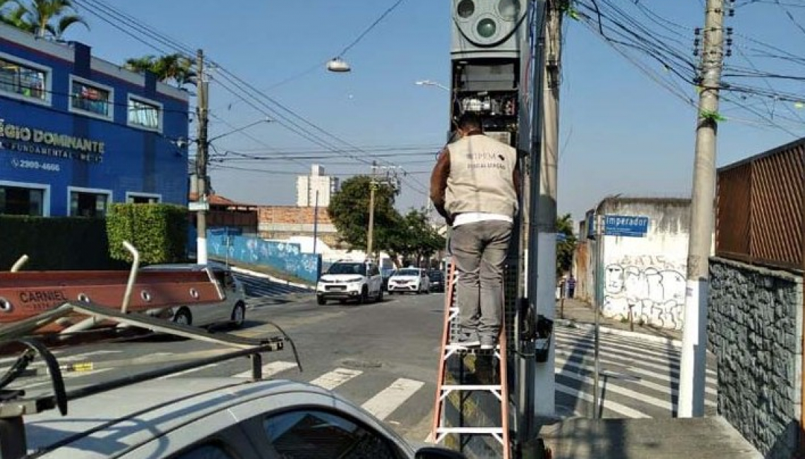 Ipem-SP verifica radares nas avenidas Joaquina Ramalho e Dr. Antonio Maria Laet, zona norte da capital 