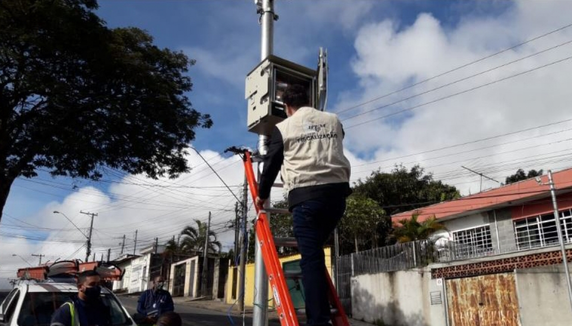 Ipem-SP verifica radares em Mogi das Cruzes