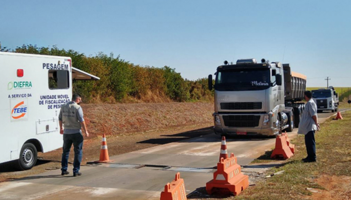 Ipem-SP verifica balança dinâmica na Rodovia Brigadeiro Faria Lima, em Bebedouro