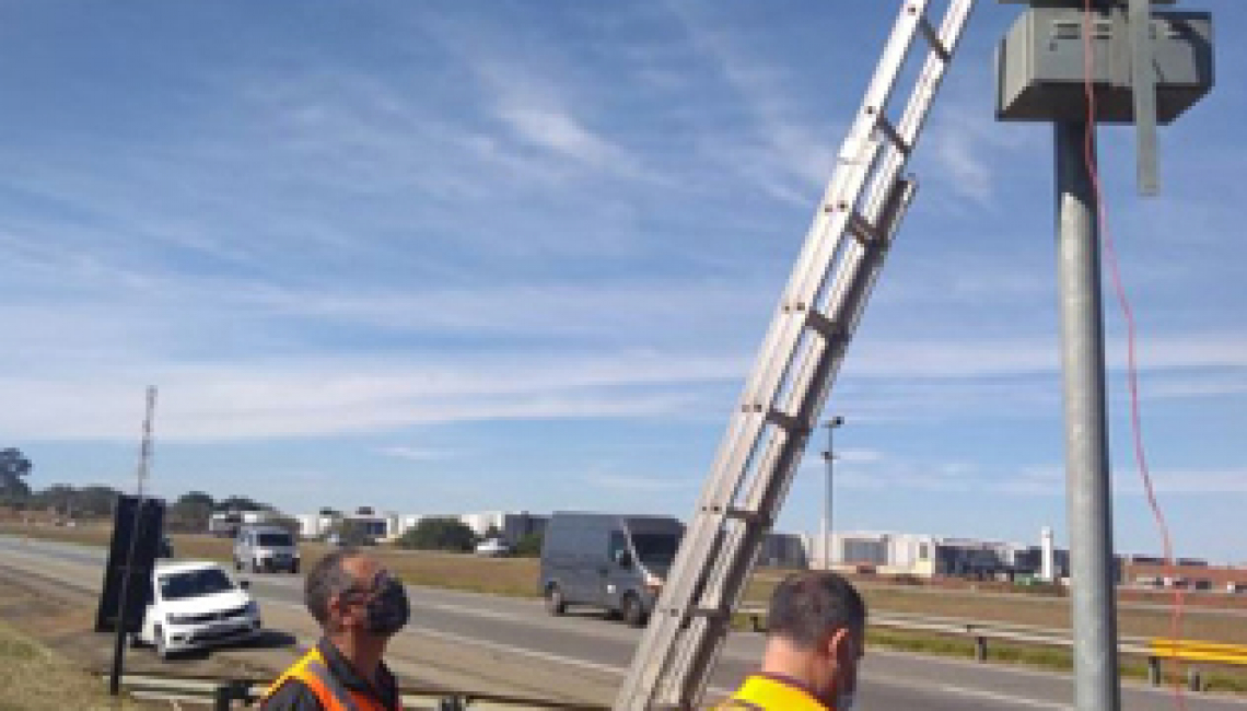 Ipem-SP verifica radar na Rodovia Castelo Branco, em Porto Feliz