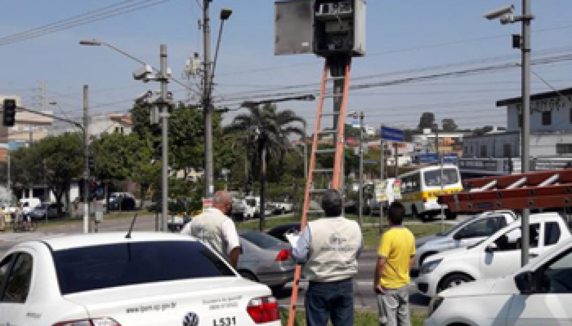 Ipem-SP verifica radar em Santo André 