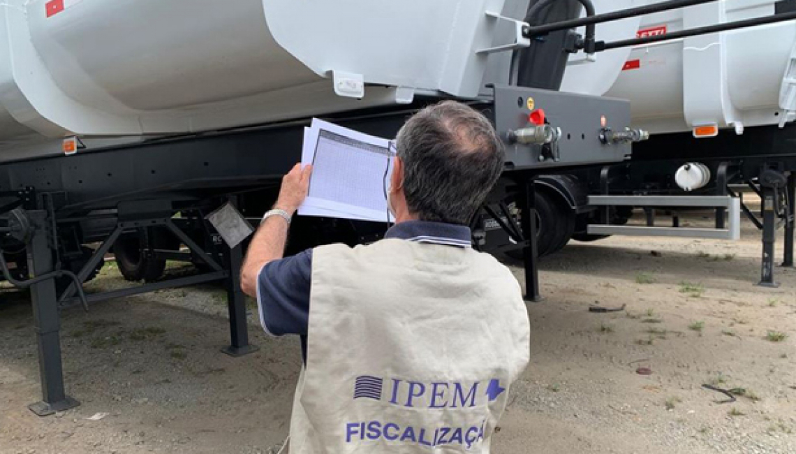 Ipem-SP verifica carroçarias para cargas sólidas utilizadas nas áreas agrícola e construção civil em Guarulhos  