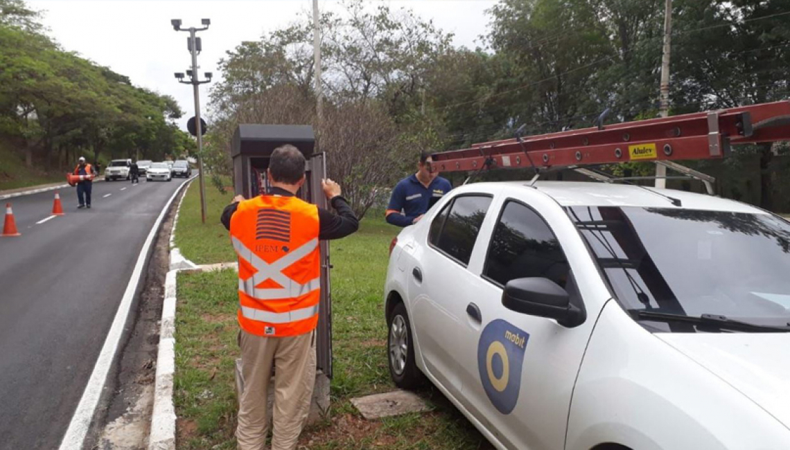 Ipem-SP verifica radares em Santana de Parnaíba 