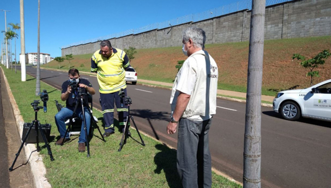 Ipem-SP verifica radares estáticos em Marília 