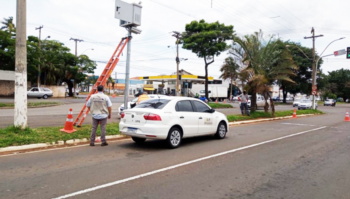 Ipem-SP verifica radares em Santa Bárbara d'Oeste 