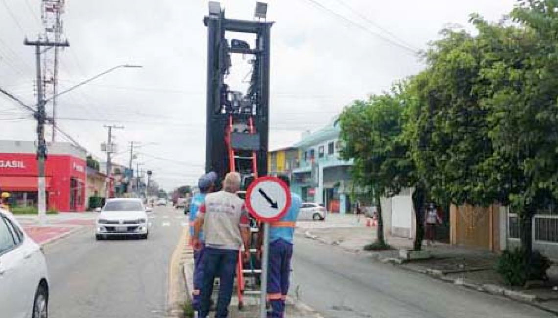 Ipem-SP verifica radar na avenida Oliveira Freire, zona leste da capital 