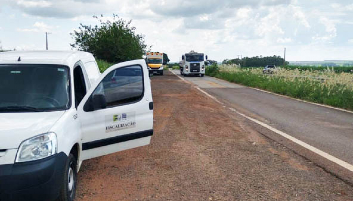 Ipem-SP verifica balança dinâmica na rodovia SP 304, em Bariri