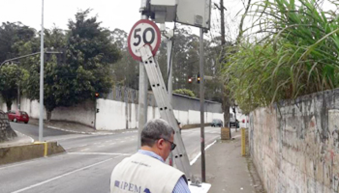 Ipem-SP verifica radar em Ribeirão Pires