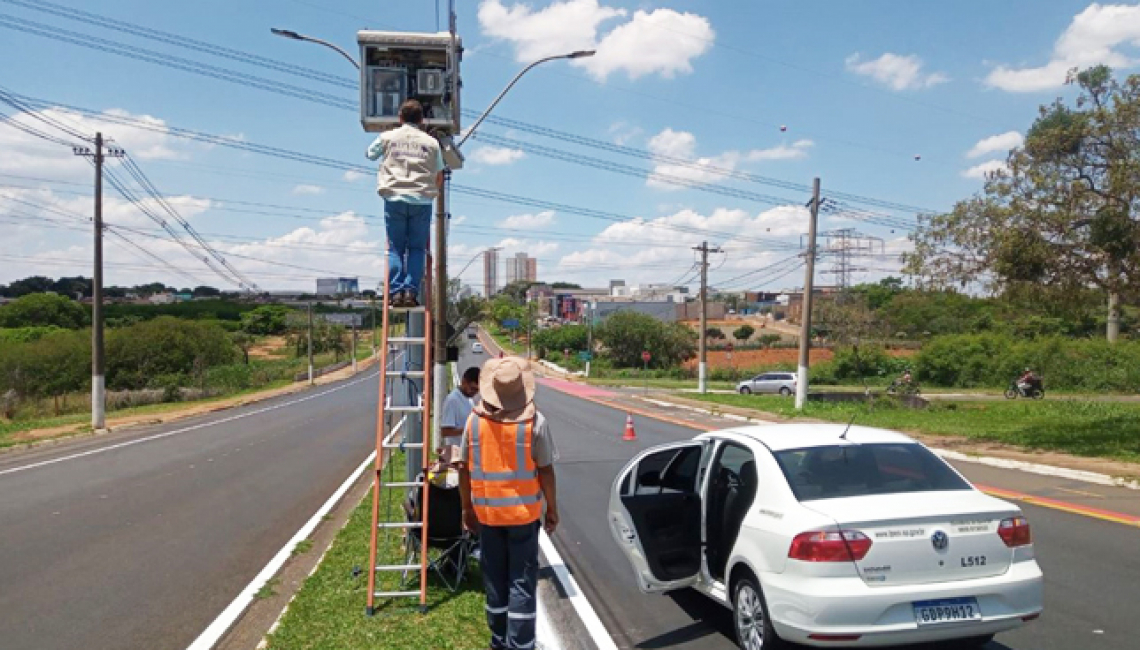 Ipem-SP verifica radares em Santa Bárbara d'Oeste