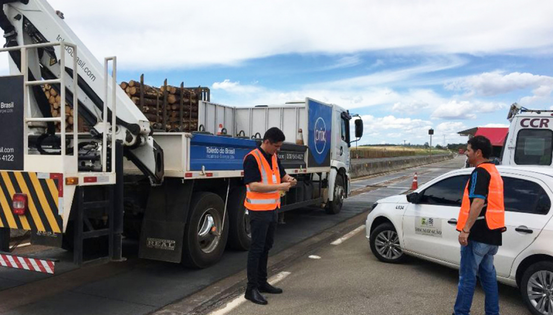 Ipem-SP verifica balança dinâmica na rodovia SP 258, em Itapeva