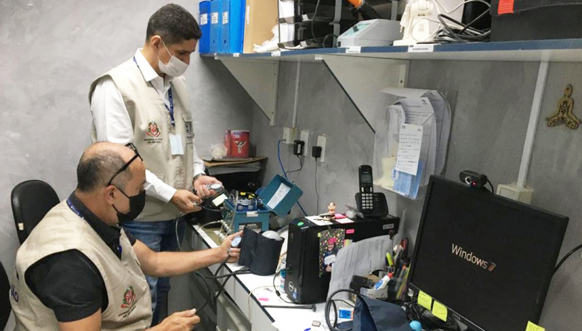 Ipem-SP verifica balanças e aparelhos de medir pressão arterial do AME de Sorocaba