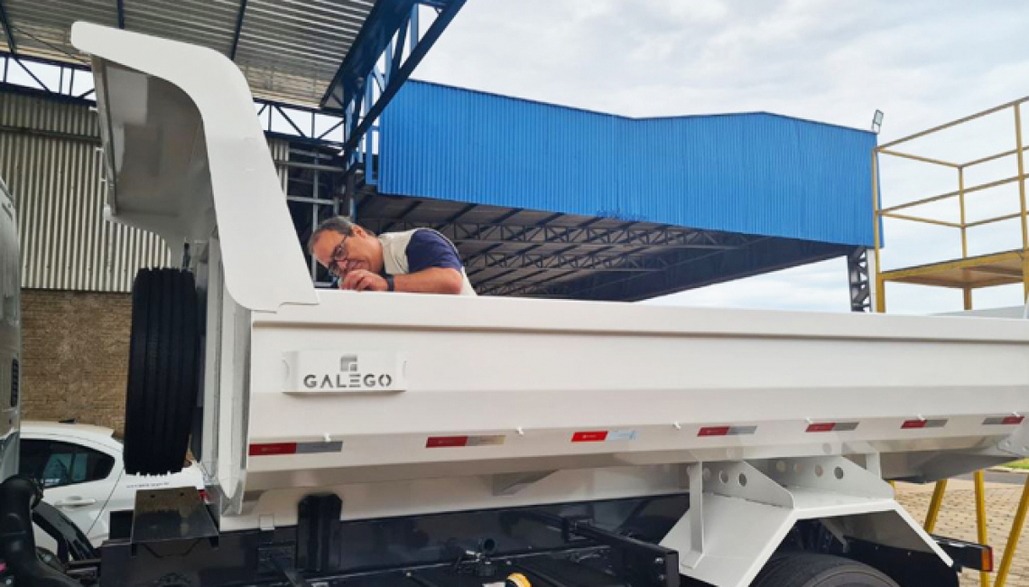 Ipem-SP verifica carroçarias para cargas sólidas utilizadas nas áreas agrícola e construção civil em Votuporanga