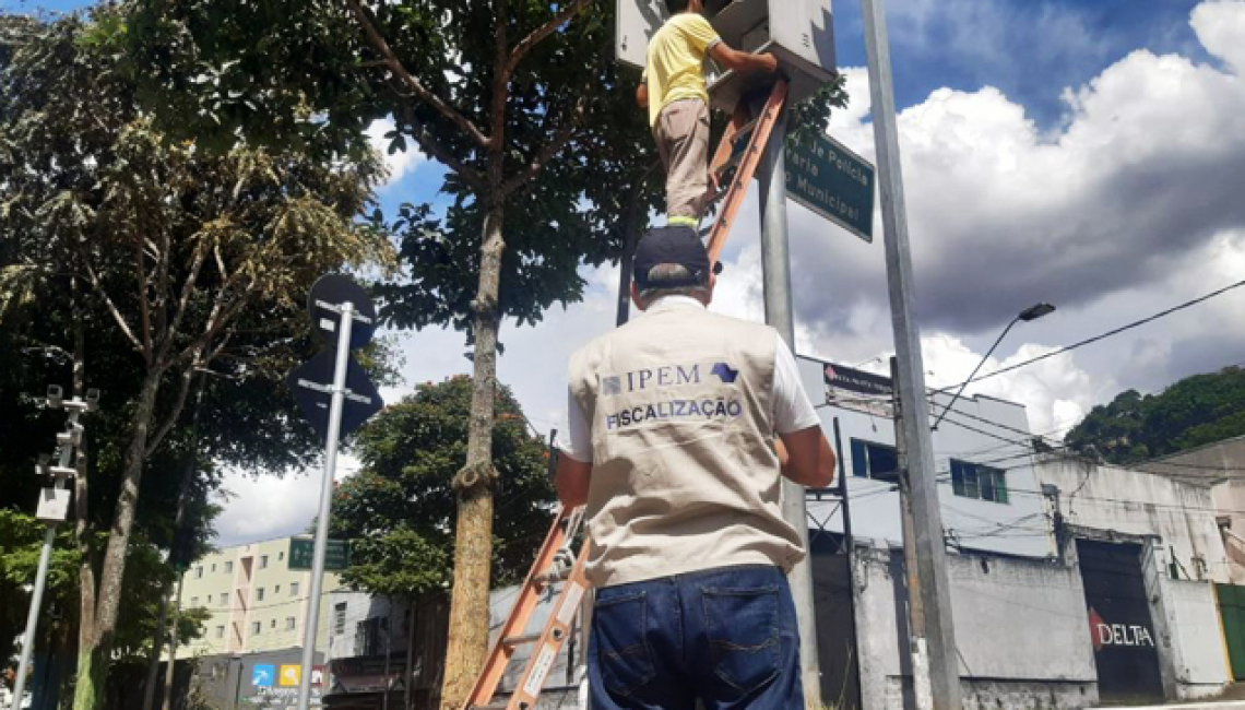 Ipem-SP verifica radar em Diadema