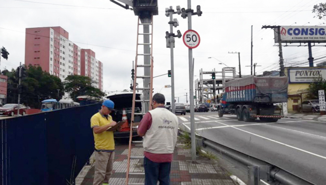 Ipem-SP verifica radar em Diadema