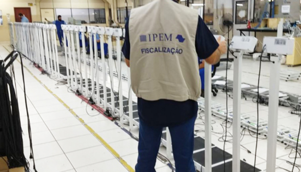 Ipem-SP verifica balanças no fabricante em Araçatuba