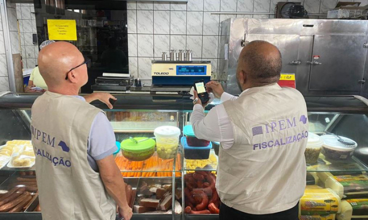 Ipem-SP finaliza série de ações na Semana do Consumidor na capital e interior