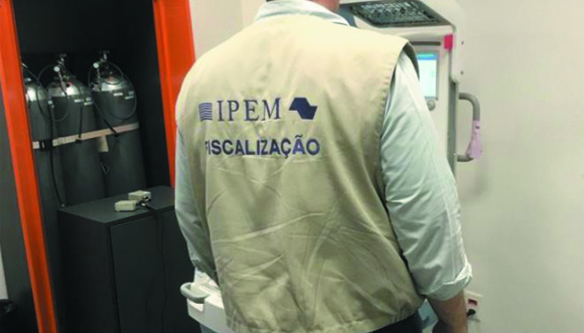 Ipem-SP verifica balanças no fabricante em Barueri 