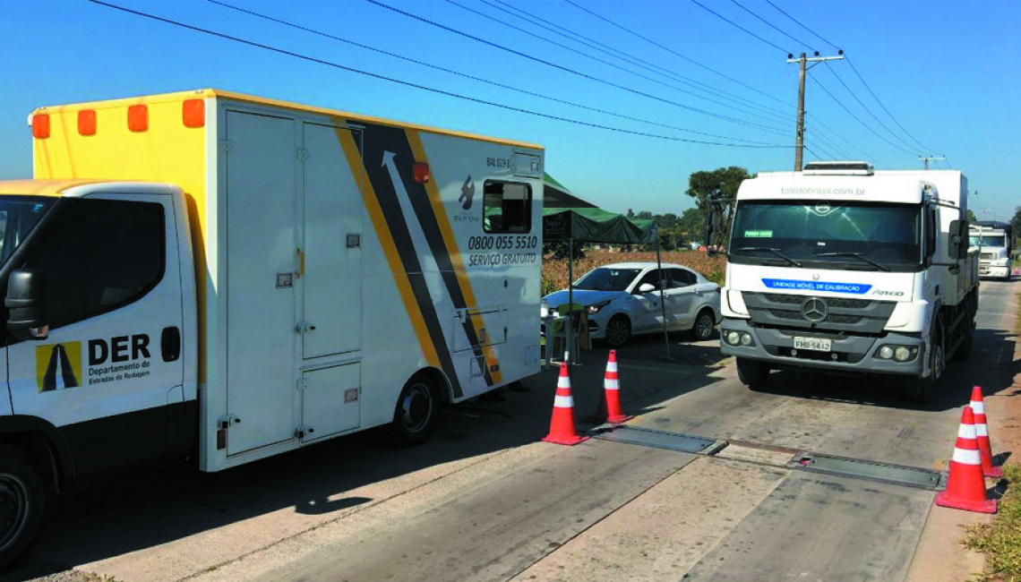 Ipem-SP verifica balança dinâmica na rodovia SP 264, em Salto de Pirapora