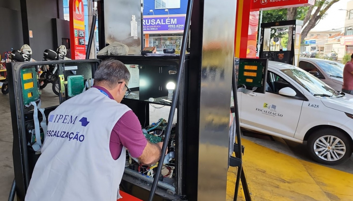 Em Presidente Prudente, Ipem-SP encontra irregularidades em postos de combustíveis durante Operação Olhos de Lince