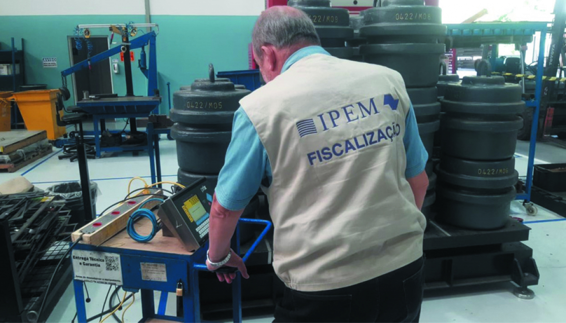 Ipem-SP verifica balanças de pesagem de eixos no fabricante em São Bernardo do Campo