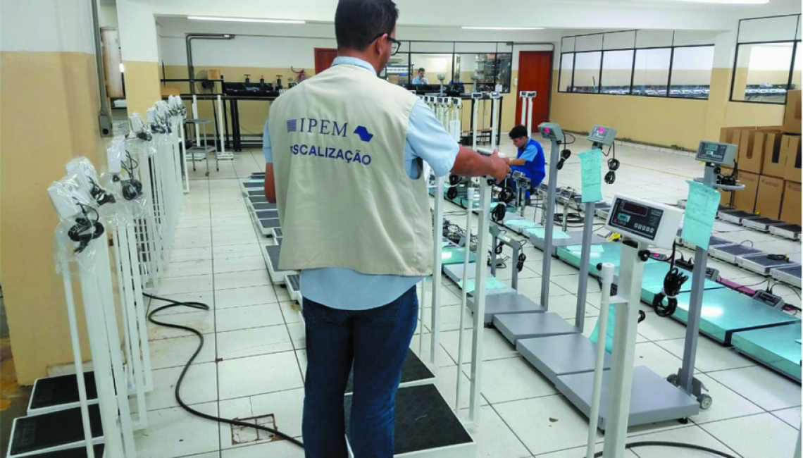 Ipem-SP verifica balanças no fabricante em Araçatuba