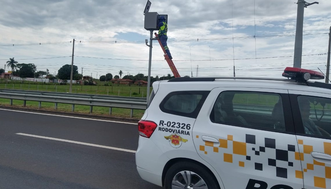 Ipem-SP verifica radar na rodovia SP 333, em Marília