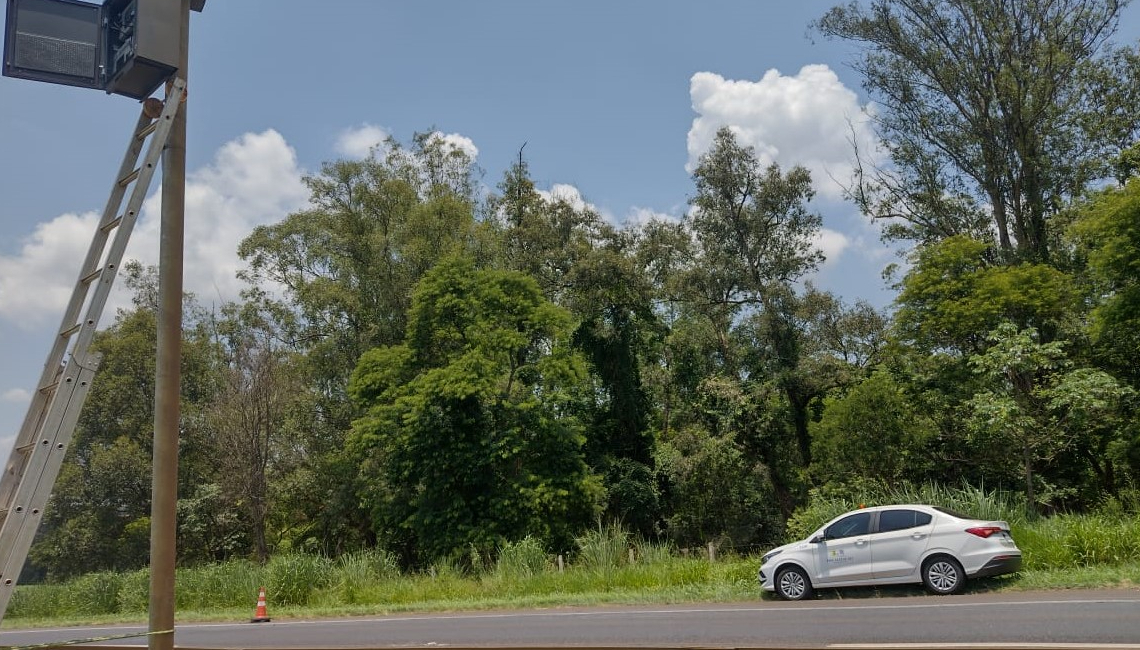 Ipem-SP verifica radares na rodovia SP 330, em Araras