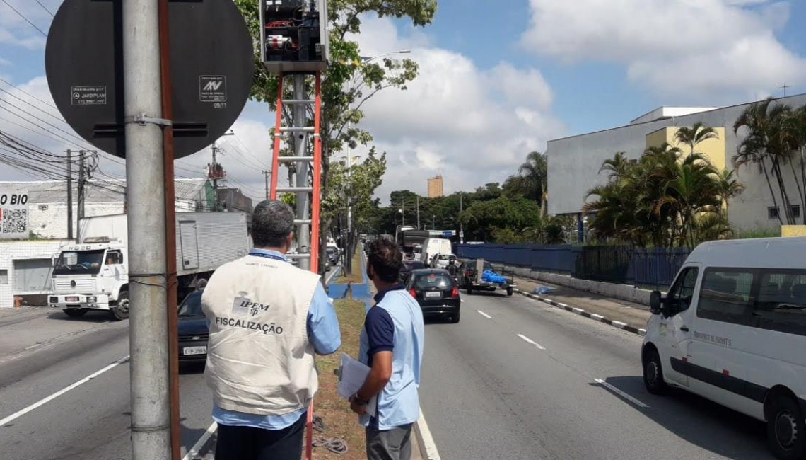 Em São Caetano do Sul, Ipem-SP verifica radar na avenida Goiás